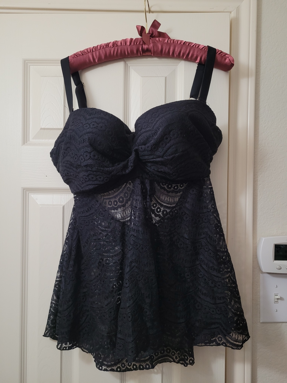 Black Swim Top 38 DDD Like New Lace Top Ties In Back...